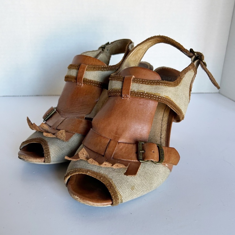 Frye Ramsey Kilte women’s wood and leather heels
